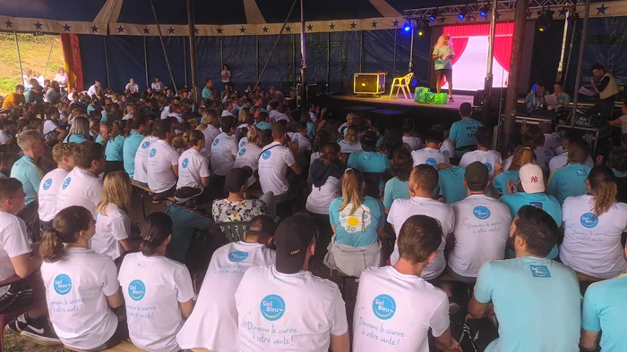 Sielbleusiens devant un stand up